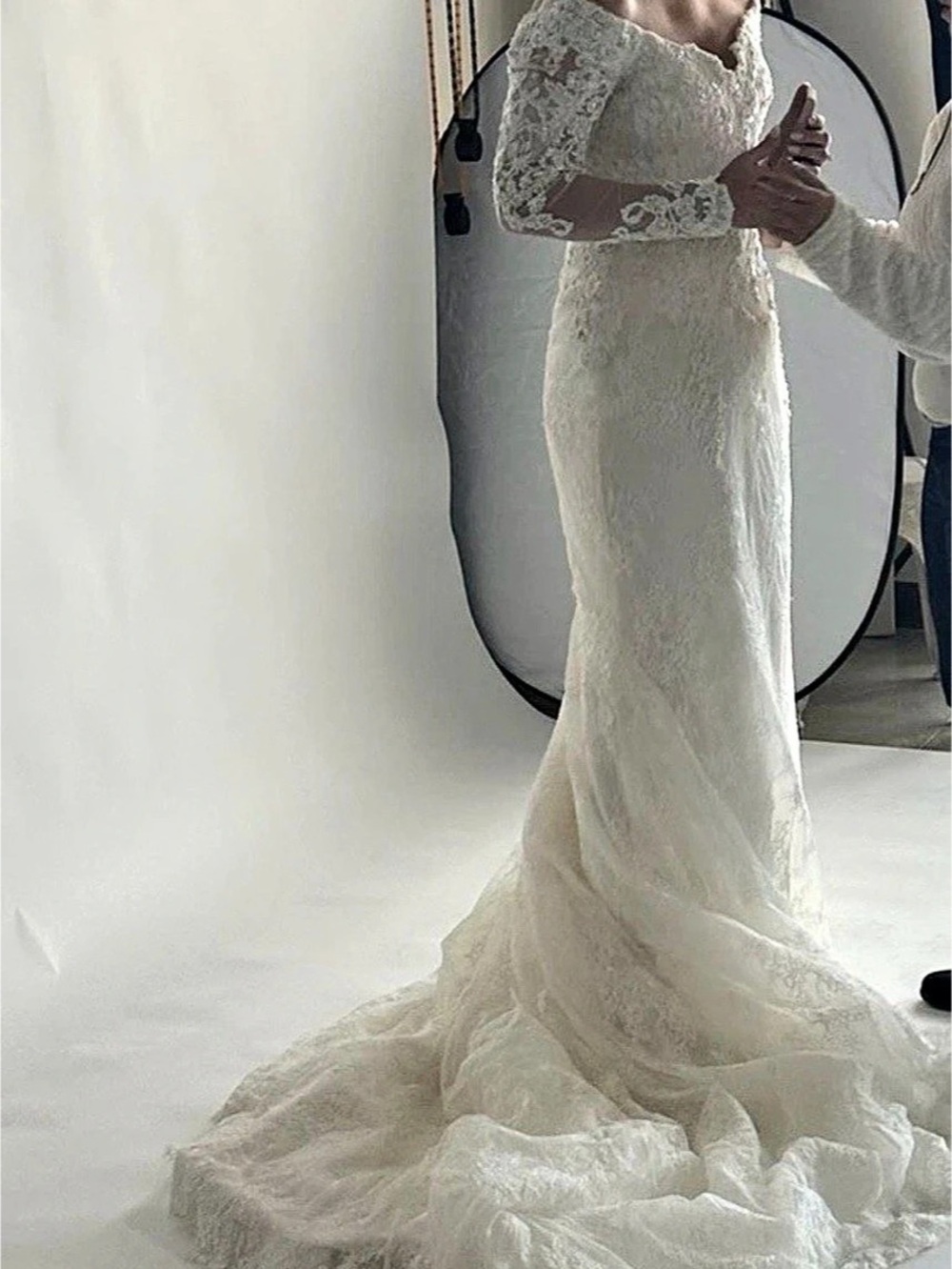 Off-Shoulder Silk & Lace Wedding Gown in White Like New